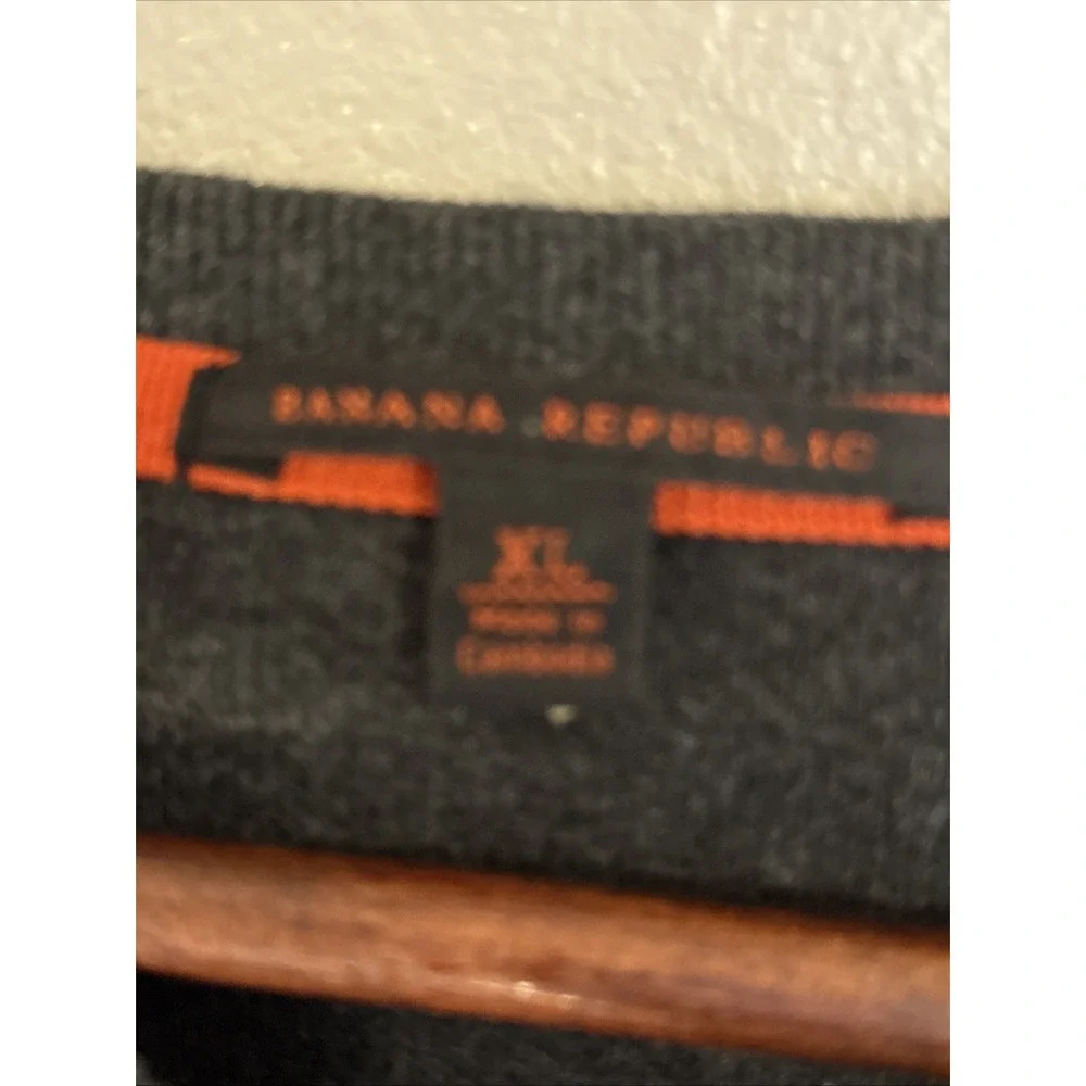 Banana Republic Sweater V-Neck Gray With Orange Accents All Cotton Men's Size XL